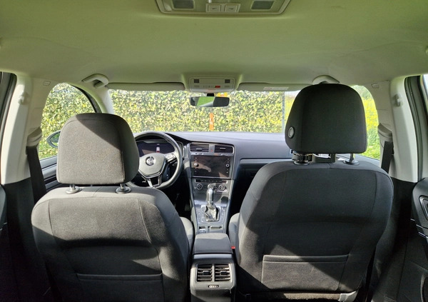 Volkswagen Golf cena 72000 przebieg: 32000, rok produkcji 2017 z Ciechanowiec małe 742